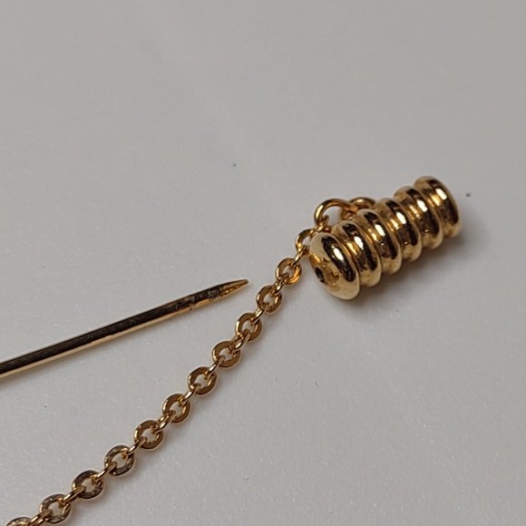 Gold Tone Stick Pin With Dangling Heart - Picture 6 of 8